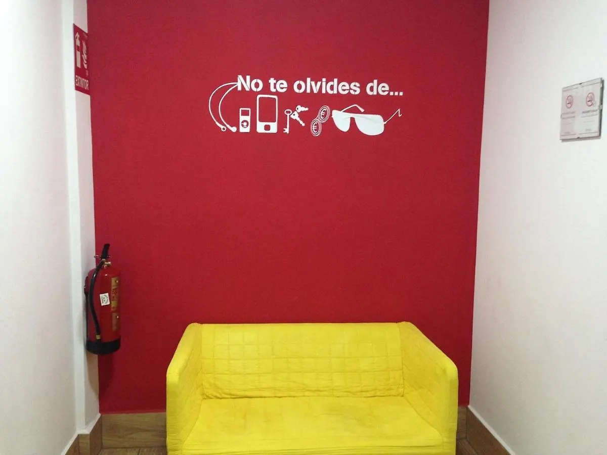 Break N Bed Hostel Barcelona 0*,