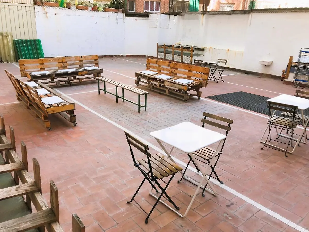 Break N Bed Hostel Barcelona Spain