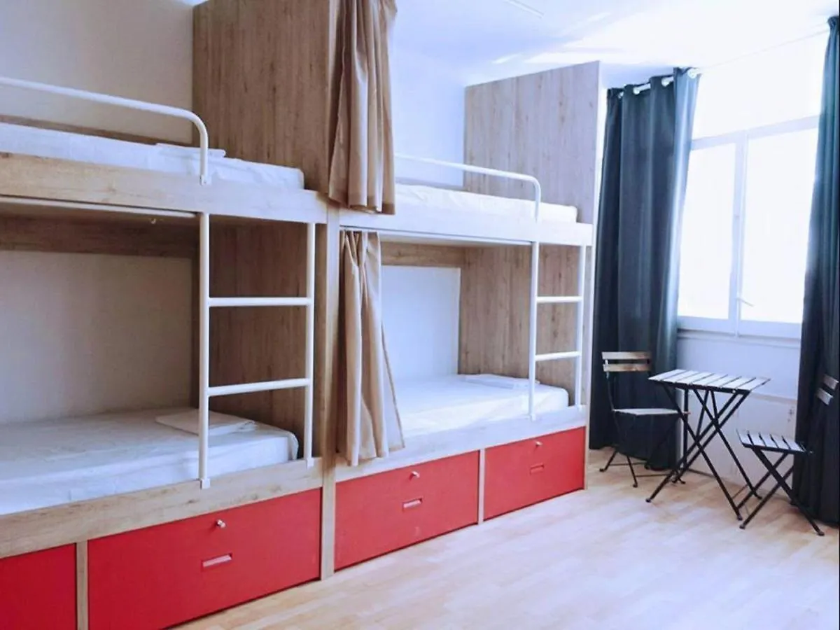 Break N Bed Hostel Barcelona